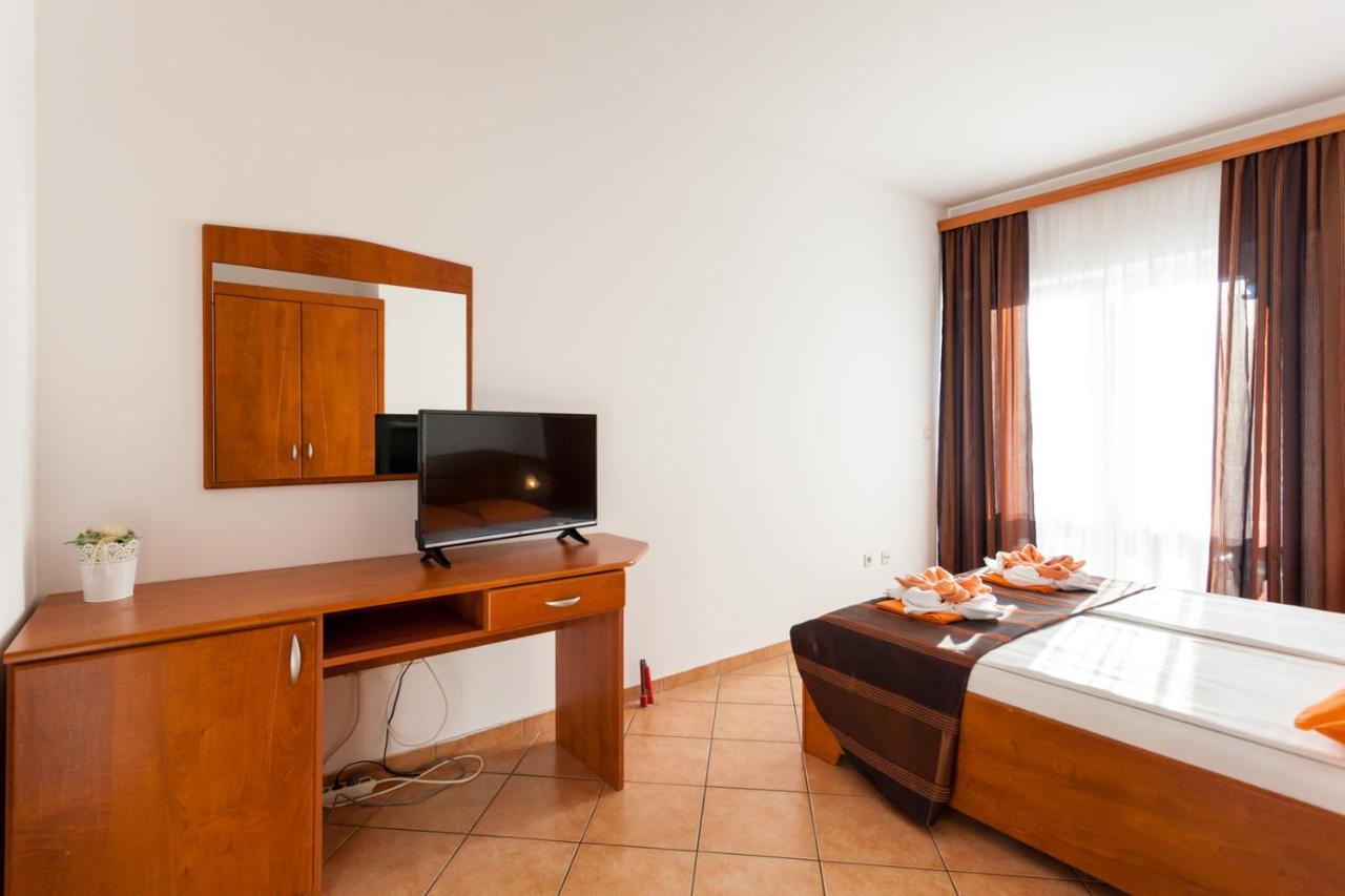 מאלינסקה Guesthouse Villa Adria מראה חיצוני תמונה