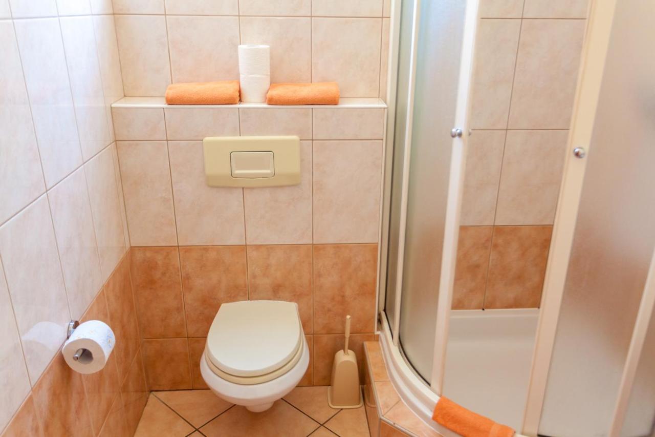 מאלינסקה Guesthouse Villa Adria מראה חיצוני תמונה